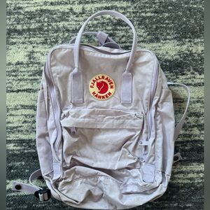 FJALLRAVEN KANKEN pastel lavender backpack
